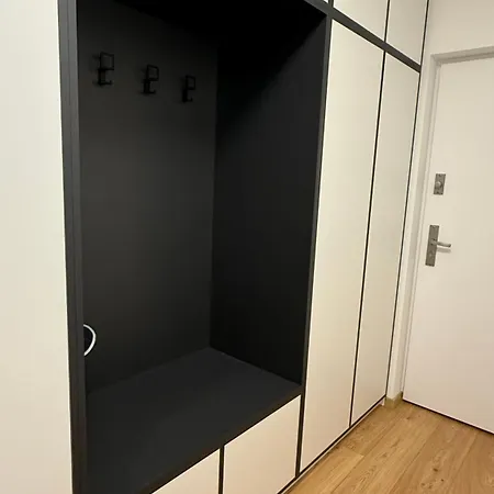 Prosperity S Parkovanim Апартаменты Жилина