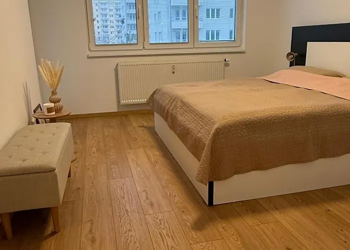 Prosperity S Parkovanim Apartment