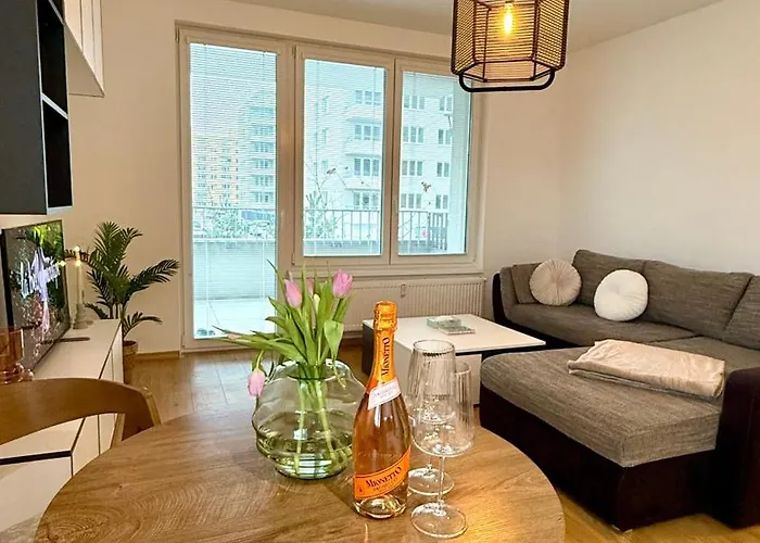 Apartment Prosperity S Parkovanim Žilina